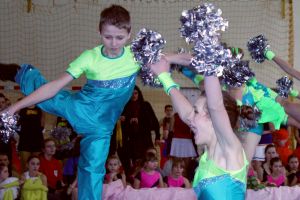 garwolin - GarwoliĹ„skich cheerleaderki gĂłrĹˇ