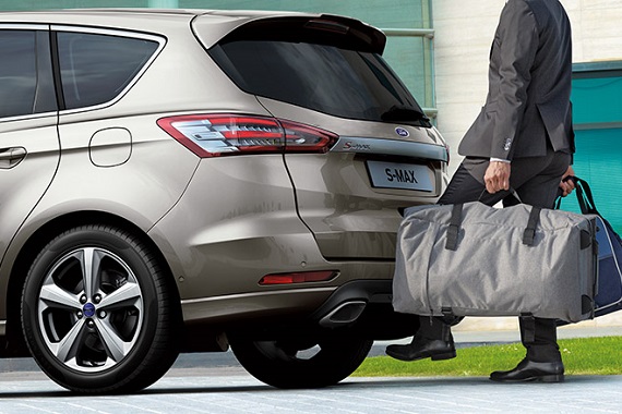 garwolin - Czy nowy Ford S Max jest w stanie pokonać zimę?