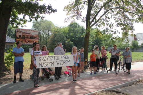 garwolin - Pikietowali w obronie Krzysztofa OÂśki