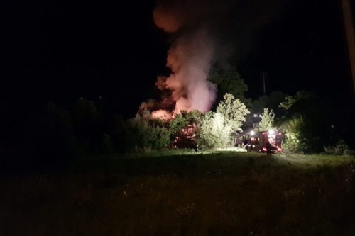 garwolin - Pożar opuszczonego budynku w Pilawie garwolin - Pożar opuszczonego budynku w Pilawie