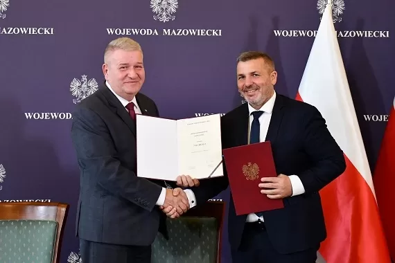garwolin - Podpisali umowy na dofinansowania w ramach RFRD