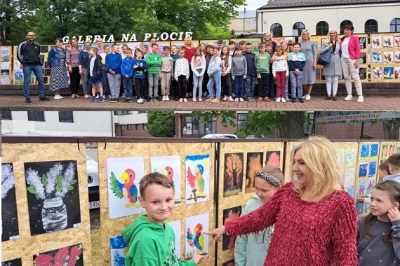 garwolin - Galeria na płocie ''Jedynki''